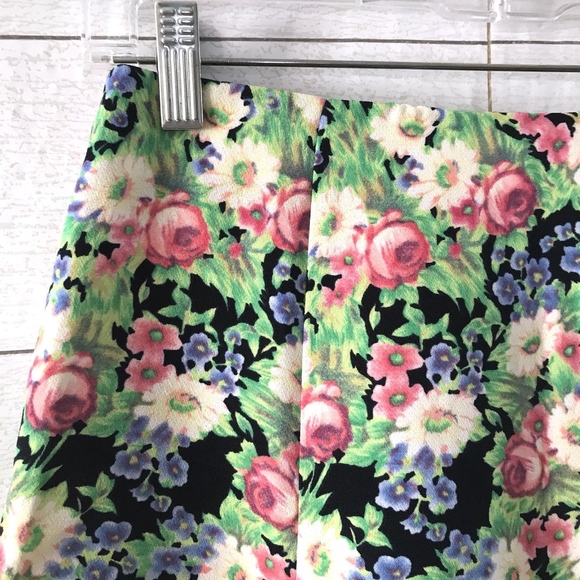 Forever 21 Green Floral Print Flare Skater Skirt - Picture 4 of 8